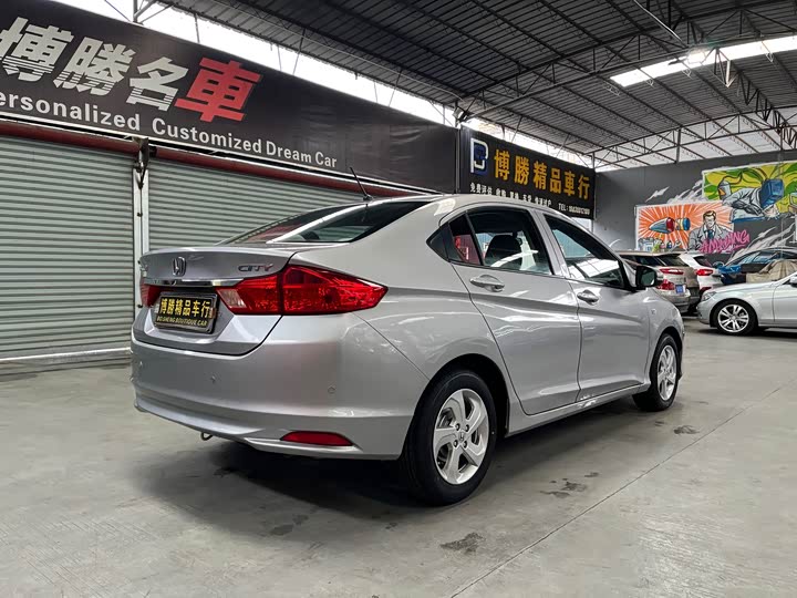 City 2017 1.5L - CVT - 80,000 km - Image 5