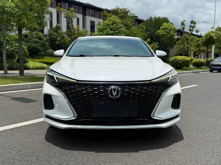 Eado 2020 1.4T - Automatic - 28,800 km - Image 2