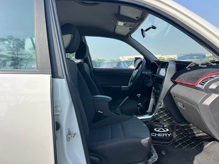 Tiggo 3 2015 Tiggo 3 1.6L - Manual - 110,000 km - Image 8