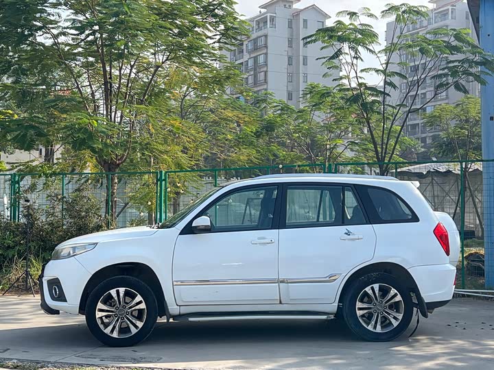 Tiggo 3 2015 Tiggo 3 1.6L - Manual - 110,000 km - Image 3