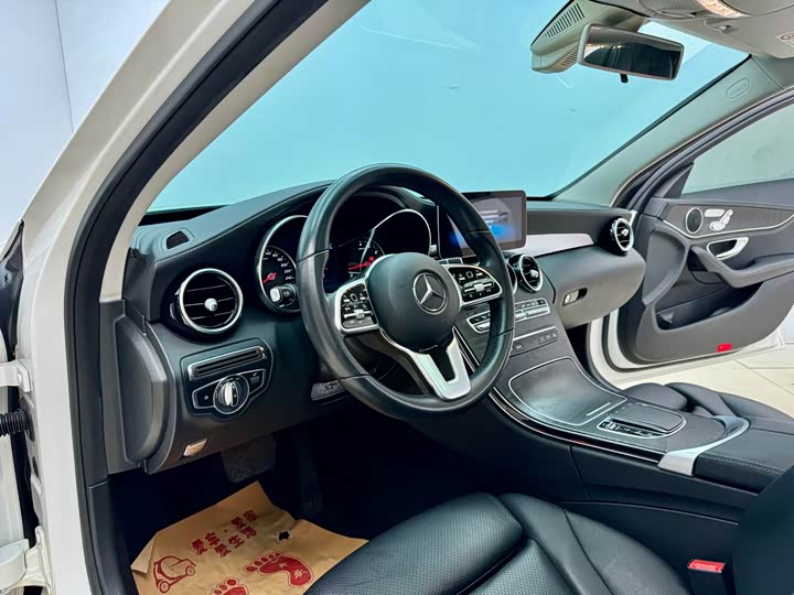 C-Class 2019 C 260 L 1.5T - Automatic - 100,000 km - Image 6