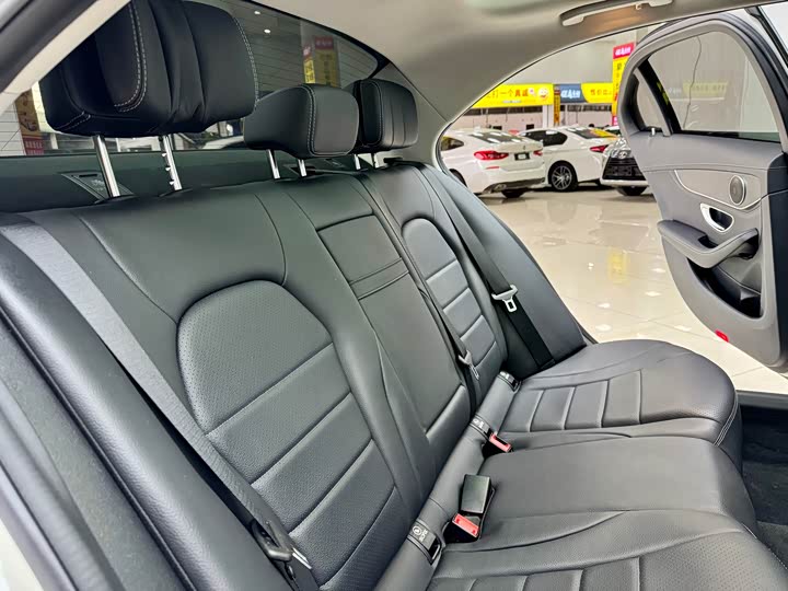 C-Class 2019 C 260 L 1.5T - Automatic - 100,000 km - Image 12