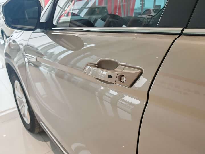 CS75 2016 1.8T - Automatic - 102,000 km - Image 5