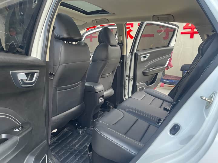 Vision X3 2017 Vision X3 1.5L - Automatic - 49,000 km - Image 10