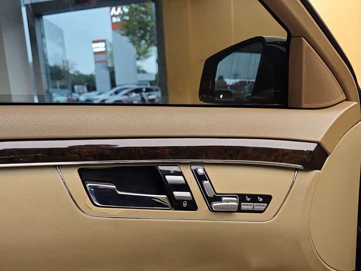 S-Class 2010 S 300 L 2.0T - Automatic - 201,600 km - Image 8