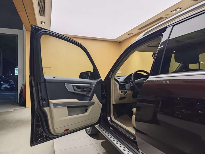 GLK 2012 K 300 2.0T - Automatic - 197,399 km - Image 7