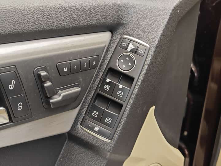 GLK 2012 K 300 2.0T - Automatic - 197,399 km - Image 9