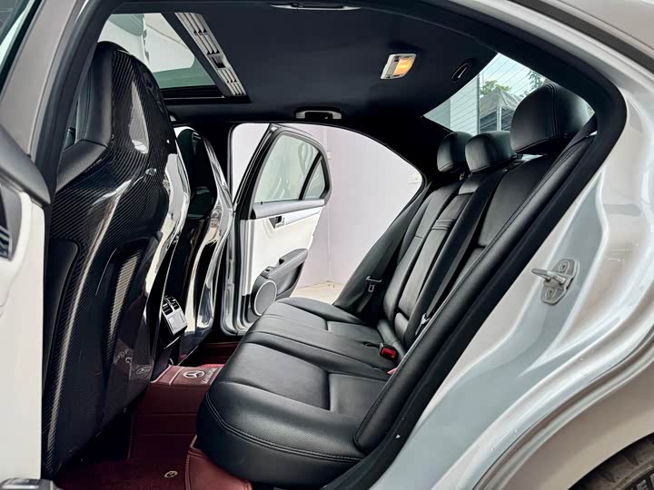 C-Class 2010 AMG C 63 1.6T - Automatic - 100,000 km - Image 10