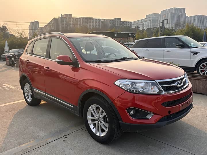 Tiggo 5 2014 Tiggo 5 2.0L - CVT - 130,000 km - Image 3