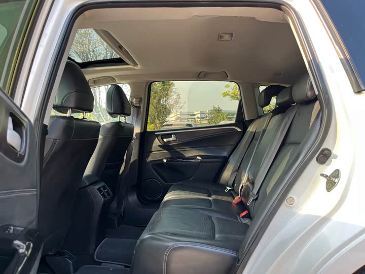 Jade 2013 1.8L - CVT - 130,000 km - Image 7