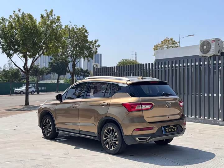 GS4 2015 GS4 200T - Automatic - 105,000 km - Image 7