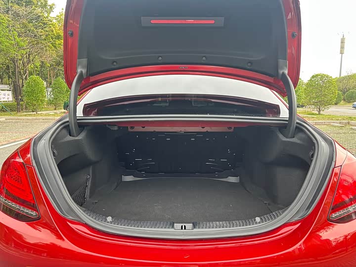 C-Class 2020 C 260 1.5T - Automatic - 79,000 km - Image 8