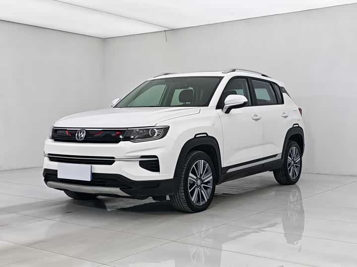 CS35 2019 CS35PLUS 1.4T - Automatic - 56,000 km - Image 1
