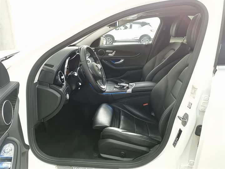 C-Class 2018 C 200 L 1.3T - Automatic - 53,400 km - Image 10