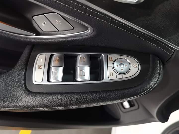 C-Class 2016 C 180 L 1.6T - Automatic - 98,300 km - Image 9