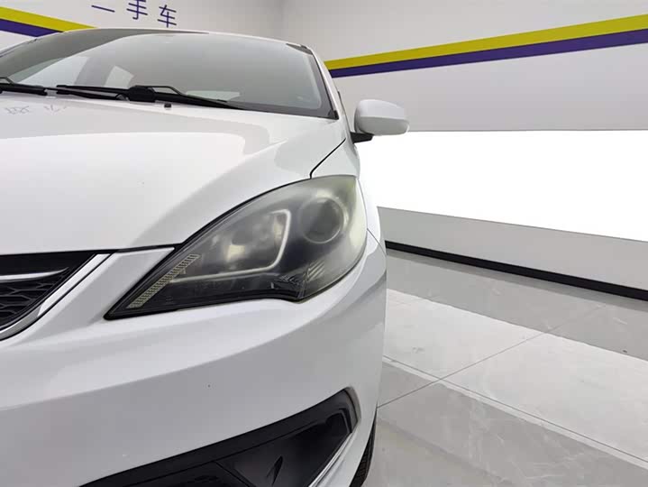 Fulwin 2 2015 Fulwin 2 1.5L - Manual - 24,600 km - Image 5