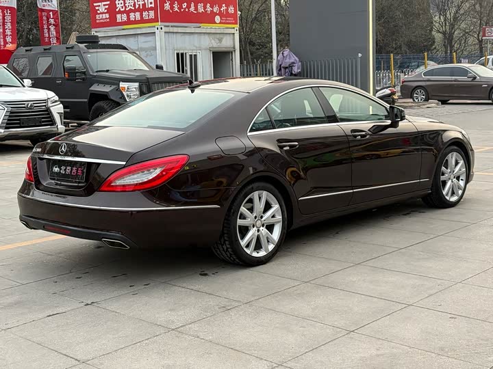 CLS 2012 S 300 2.0T - Automatic - 86,000 km - Image 7