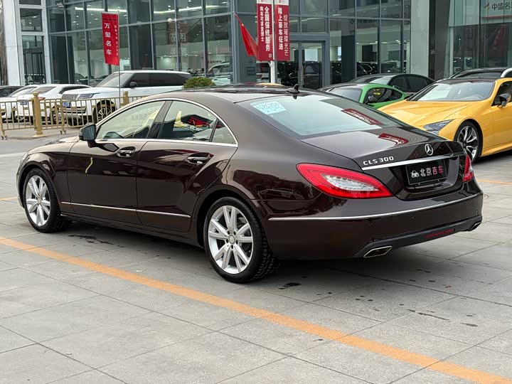 CLS 2012 S 300 2.0T - Automatic - 86,000 km - Image 6