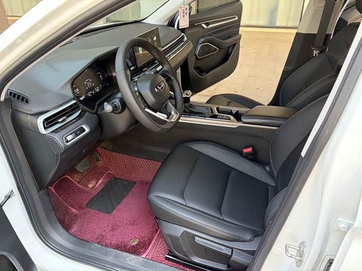 Emgrand 2022 1.5L - CVT - 38,800 km - Image 7