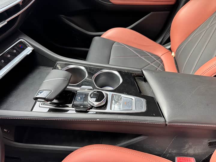 Eado 2023 1.4T - Automatic - 20,000 km - Image 11