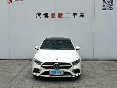 A-Class 2019 A 180 L 1.6T - Automatic - 59,000 km - Image 2