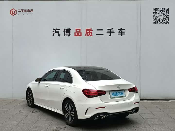 A-Class 2019 A 180 L 1.6T - Automatic - 59,000 km - Image 4