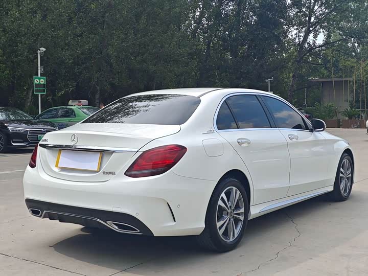 C-Class 2020 C 200 L 1.3T - Automatic - 40,000 km - Image 10