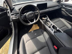 Emgrand 2022 1.5L - CVT - 31,000 km - Image 10