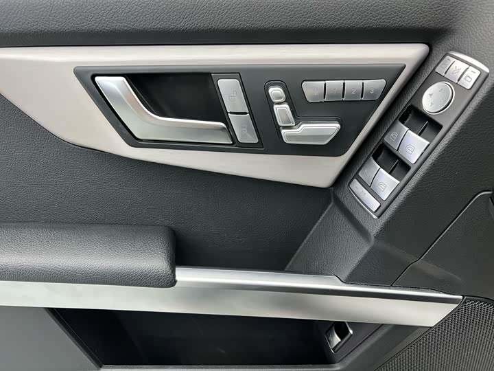 GLK 2015 K 260 1.5T - Automatic - 92,000 km - Image 3