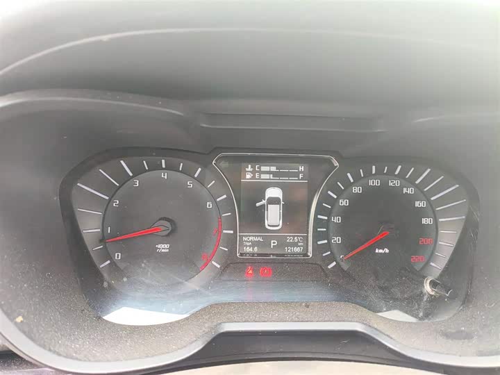 GS4 2015 GS4 200T - Automatic - 121,000 km - Image 4