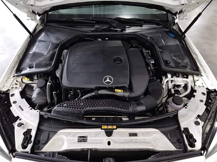 C-Class 2019 C 260 L 1.5T - Automatic - 105,600 km - Image 6