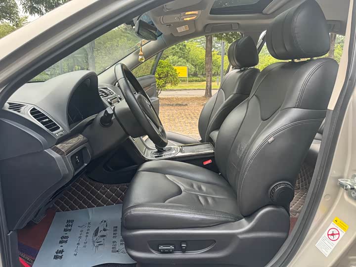 Raeton 2014 1.8T - Automatic - 100,000 km - Image 9