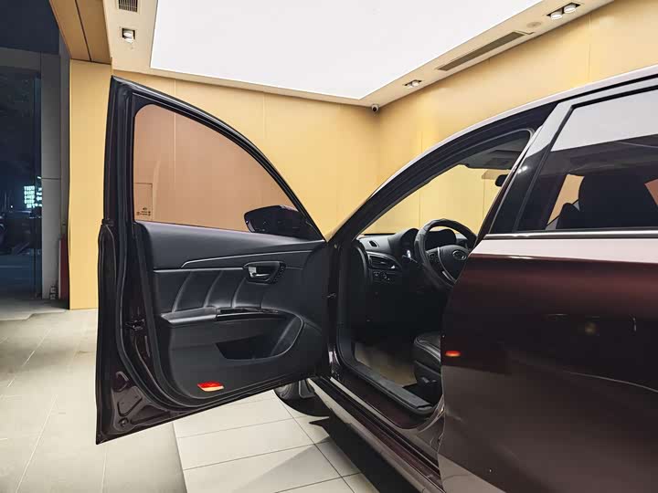GA6 2016 GA6 235T - Automatic - 105,000 km - Image 7