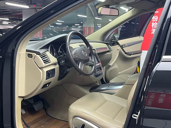 R-Class 2011 R 300 L 2.0T - Automatic - 250,000 km - Image 7