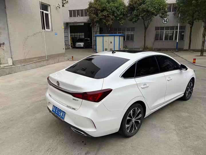 Eado 2021 1.4T - Automatic - 30,000 km - Image 3