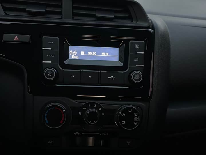 Fit 2018 1.5L - CVT - 52,000 km - Image 11