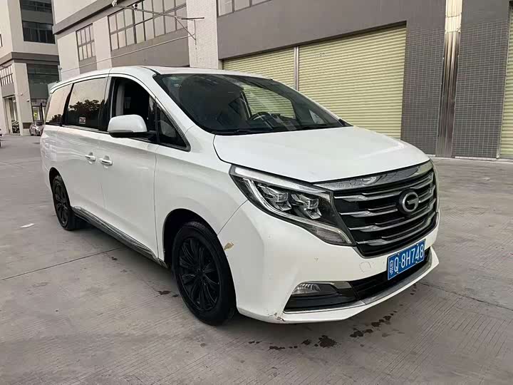 M8 2018 M8 320T - Automatic - 60,000 km - Image 2