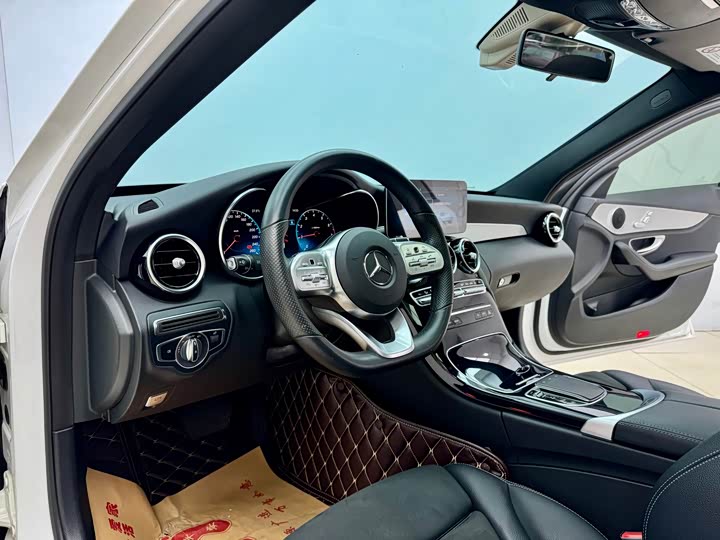 C-Class 2020 C 260 1.5T - Automatic - 50,000 km - Image 7