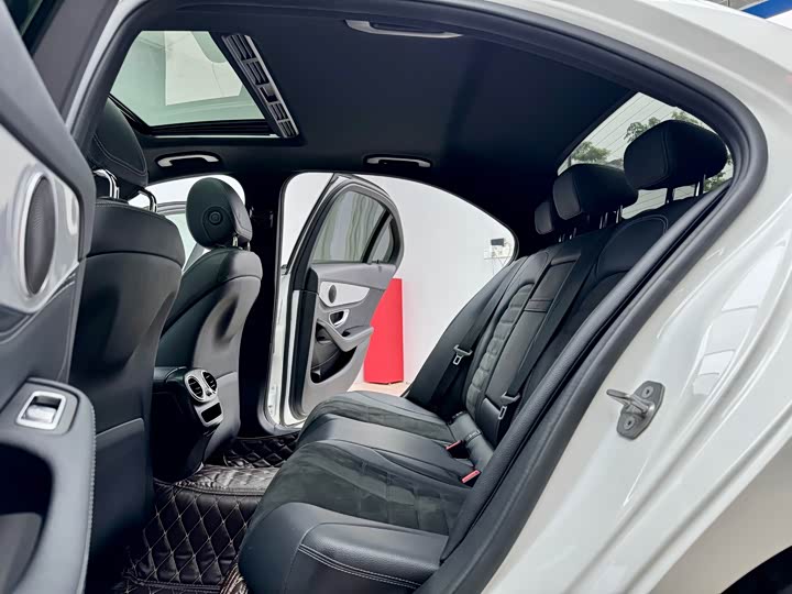 C-Class 2020 C 260 1.5T - Automatic - 50,000 km - Image 10