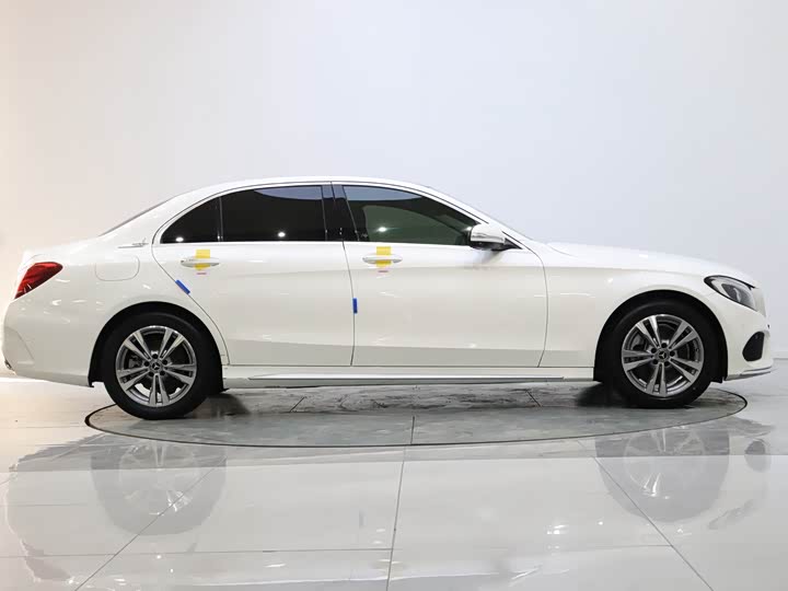 C-Class 2018 C 200 1.3T - Automatic - 119,000 km - Image 6