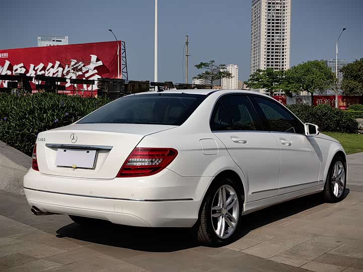 C-Class 2013 C 260 1.5T - Automatic - 144,000 km - Image 5