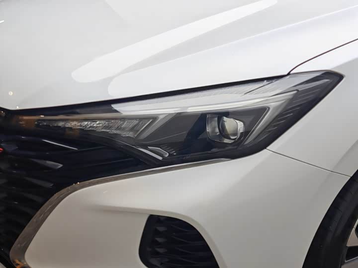 Eado 2022 1.4T - Automatic - 32,500 km - Image 8
