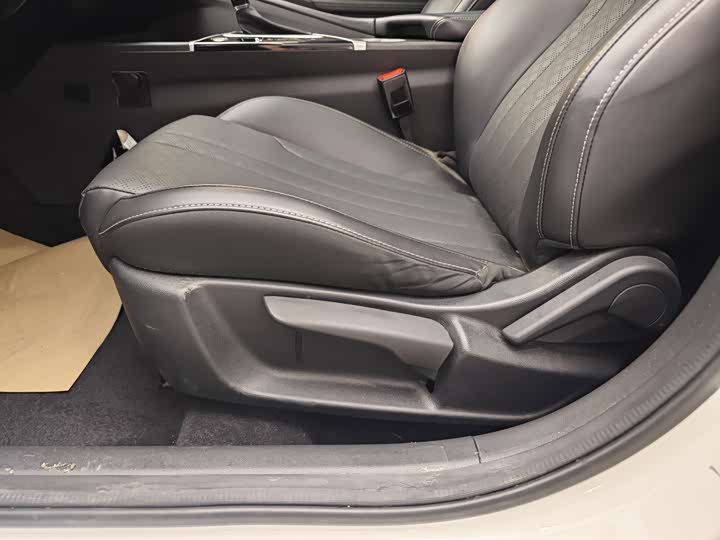 Eado 2021 1.6L - Automatic - 91,800 km - Image 10