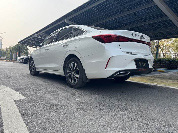 Eado 2023 1.4T - Automatic - 20,000 km - Image 8