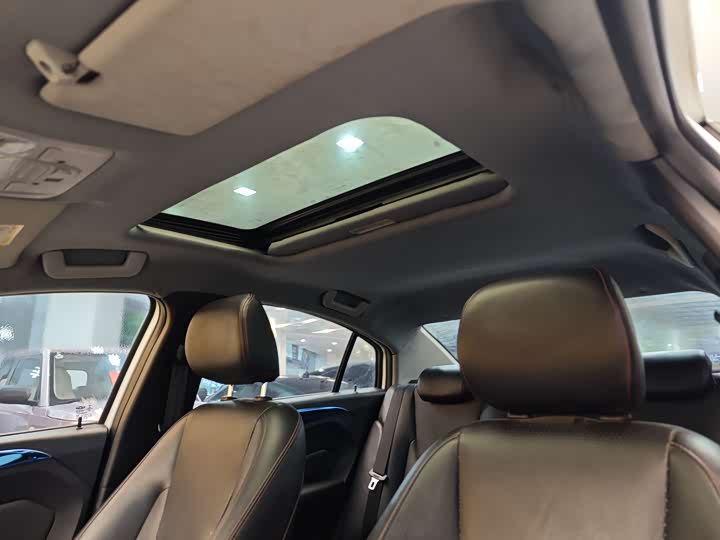 Arrizo 5 2016 Arrizo 5 1.5L - Manual - 58,000 km - Image 12