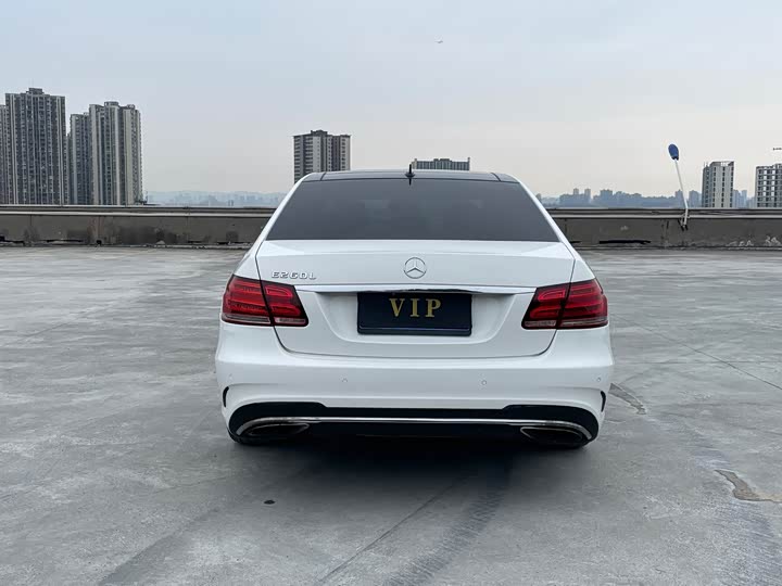 E-Class 2014 E 260 L 1.5T - Automatic - 160,000 km - Image 6