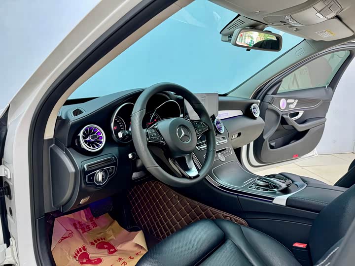 C-Class 2018 C 200 L 1.3T - Automatic - 70,000 km - Image 7