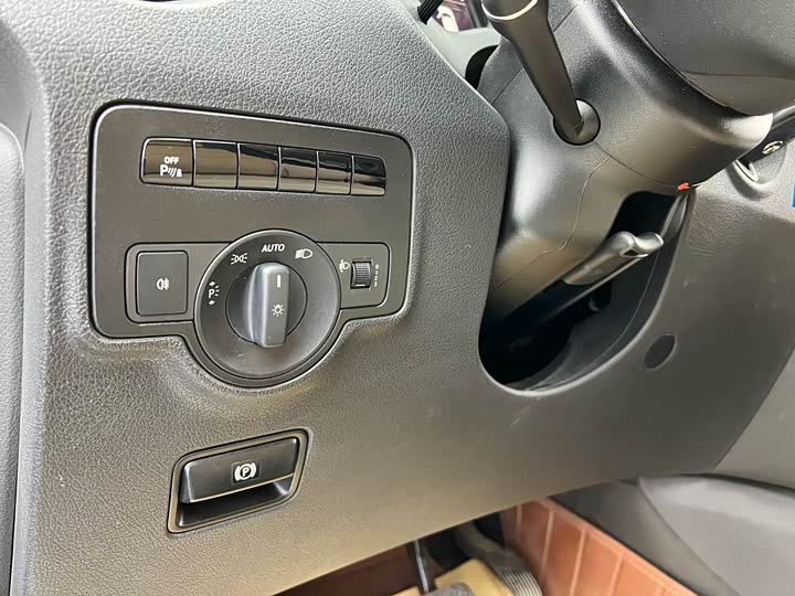 Vito 2016 2.0T 2.0T - Automatic - 66,000 km - Image 4
