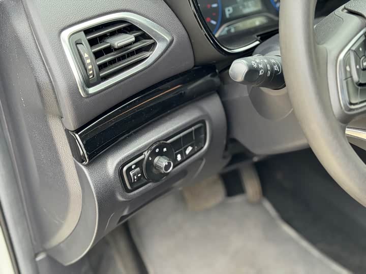 GS4 2018 GS4 235T - Automatic - 58,000 km - Image 12