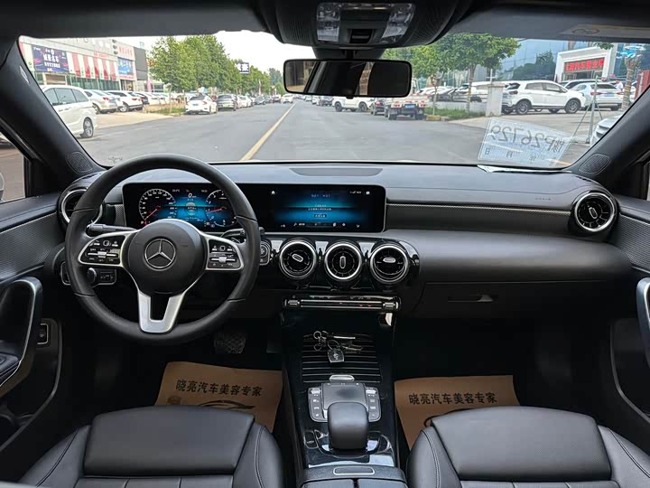 A-Class 2020 A 180 L 1.6T - Automatic - 50,000 km - Image 4